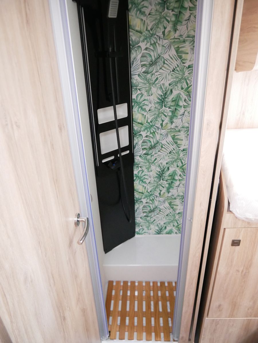 Fahrzeugabbildung Eura Mobil Profila T PT726EF Mondial-Pakete, Zusatzbett