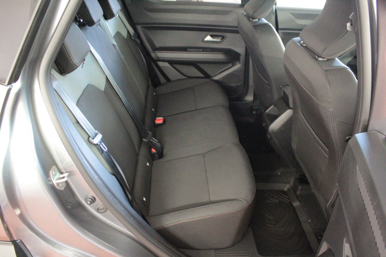 Fahrzeugabbildung Dacia Duster mild Hybrid 130 Extreme*Winter+*Technik-P
