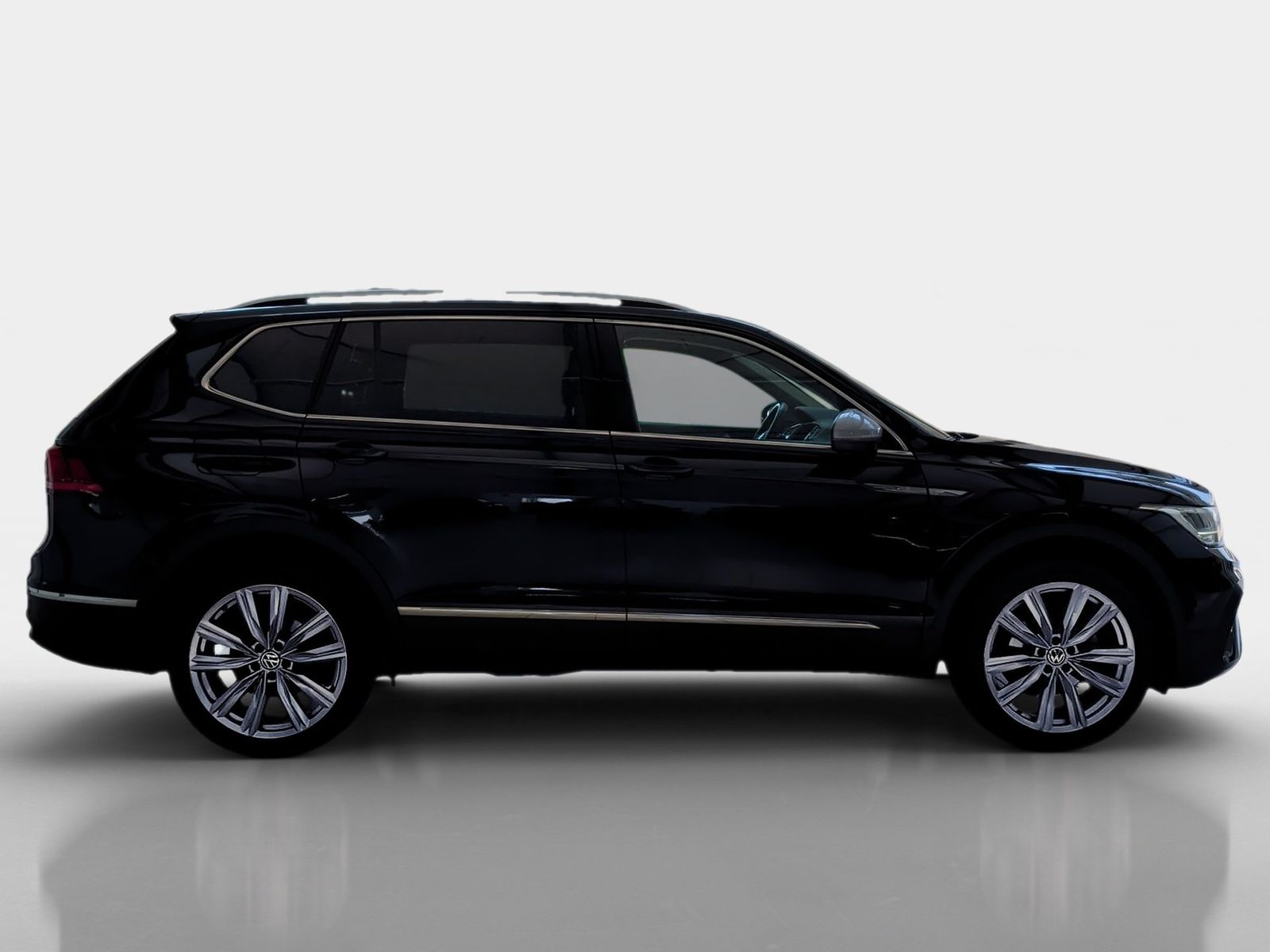 Volkswagen Tiguan Allspace TDI DSG Life AHK PanoSD Navi ACC foto 7