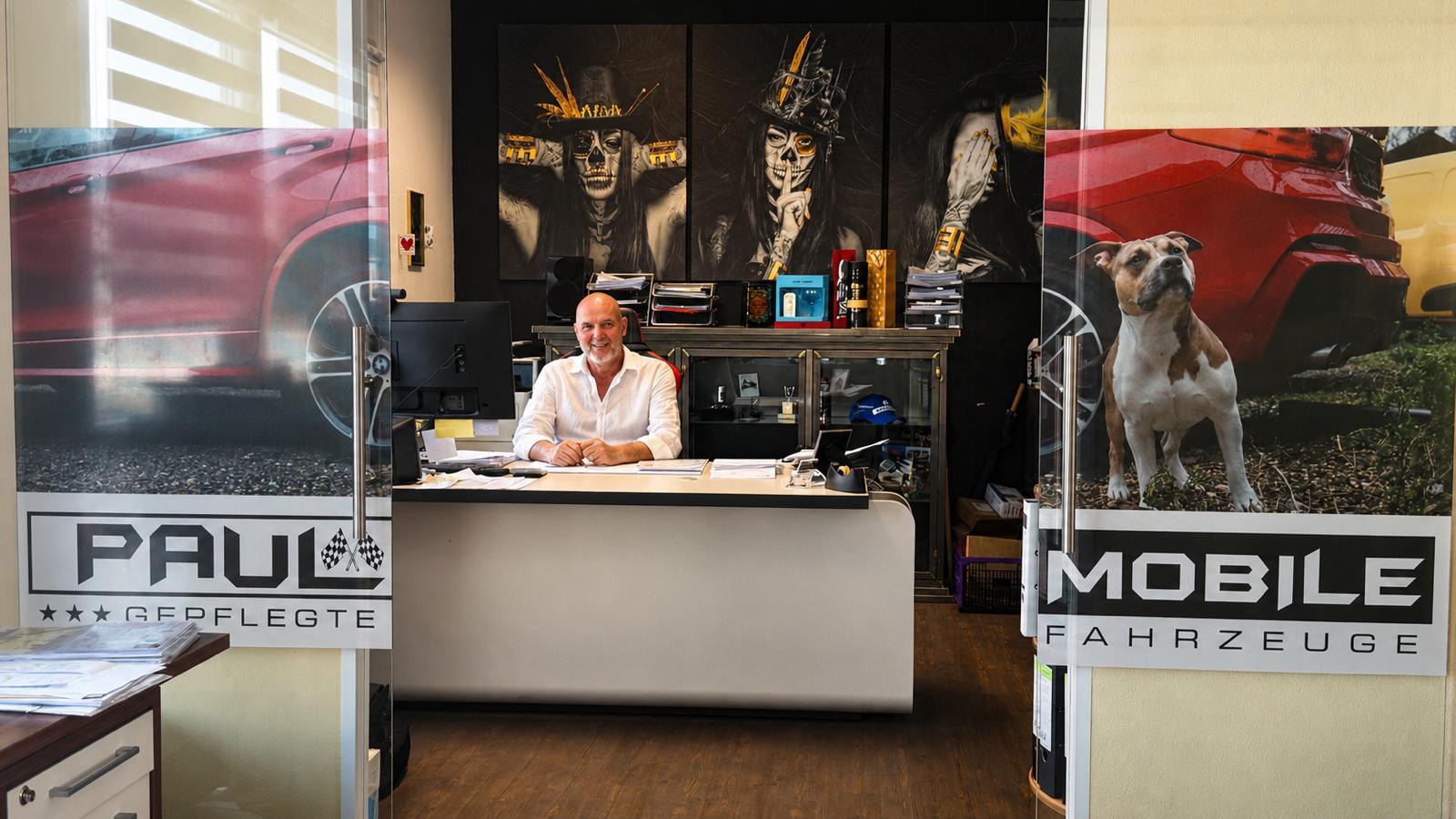 showroom-image-bottom