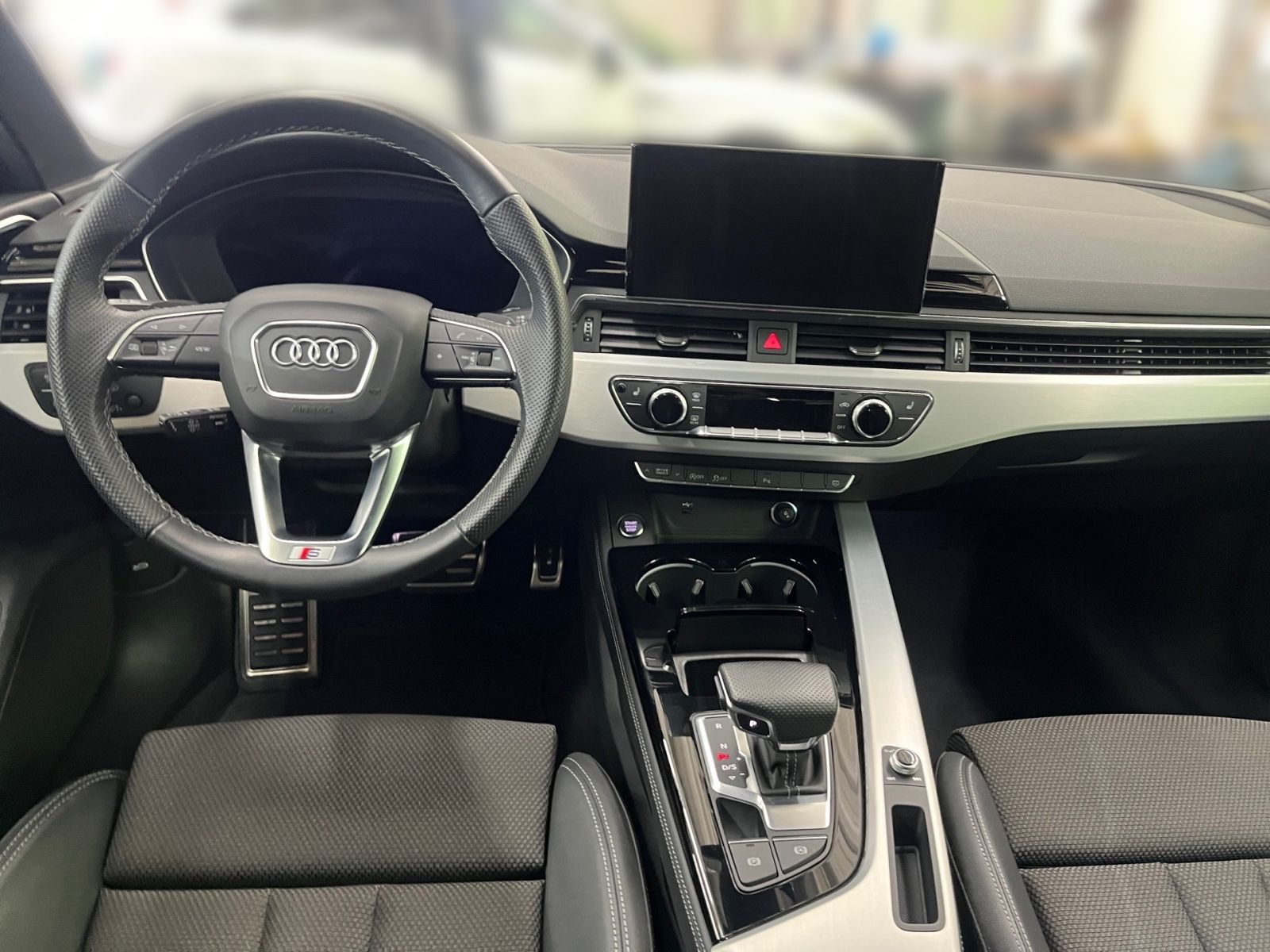 Audi A4 - Bild 14