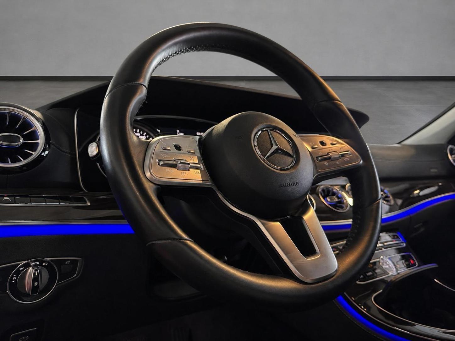 Mercedes-Benz CLS 220 *1. Hand + LED + Ambiente*