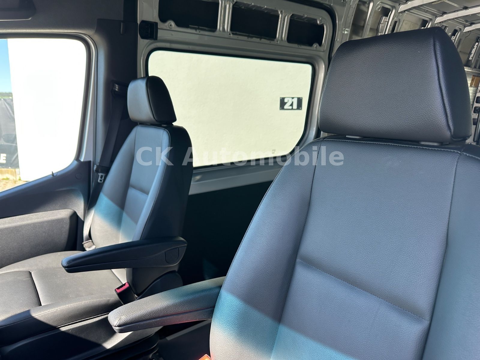 Fahrzeugabbildung Mercedes-Benz Sprinter III Kasten 317 Maxi Autom./MBUX/LED/Kam