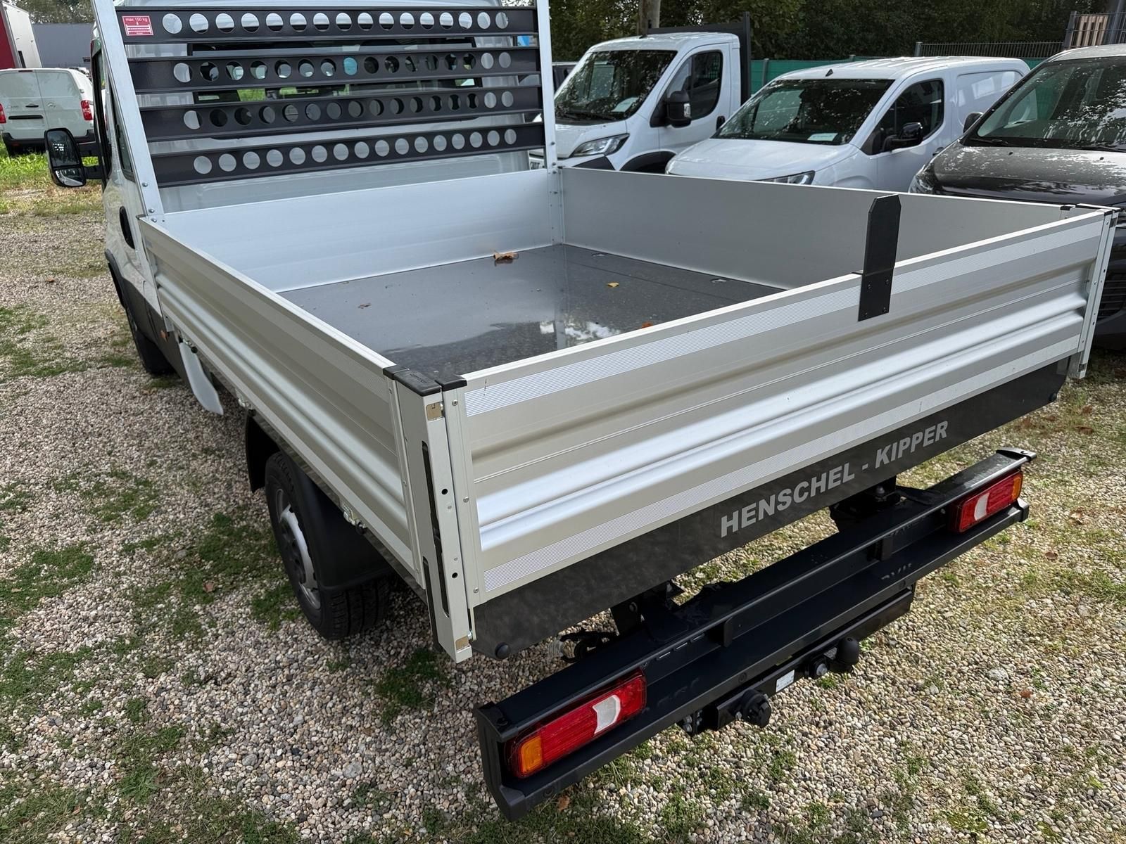Fahrzeugabbildung Iveco Daily 35S14BY D Dreiseitenkipper