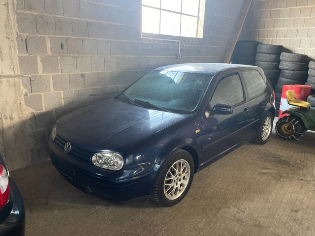 Volkswagen Golf 1.8T GTI,