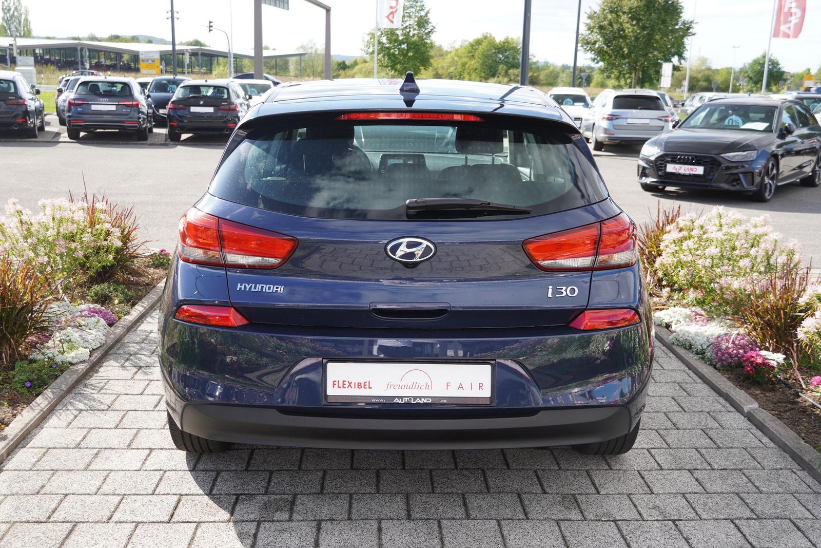 Hyundai i30 1.4 T-GDI Navi Kamera PDC Tempomat Bluetooth