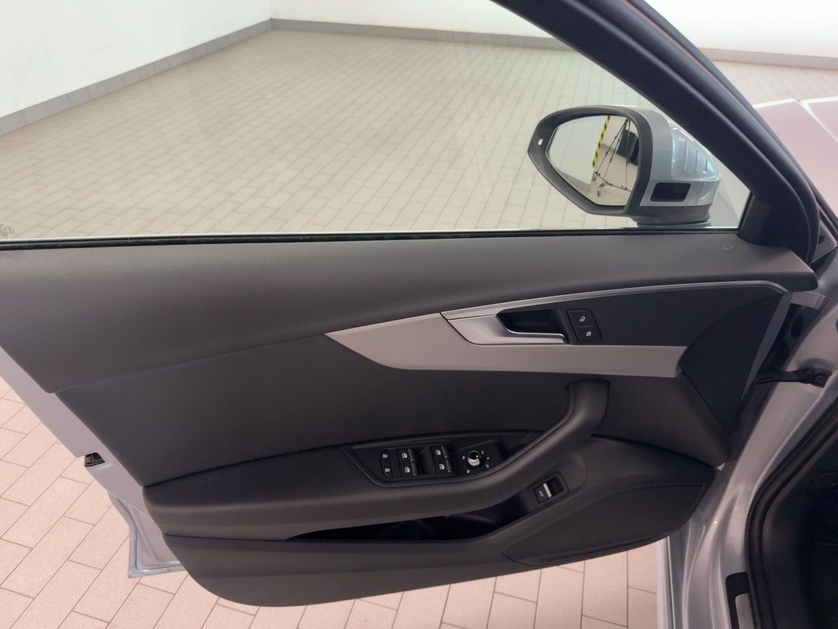Audi A4 - Bild 17