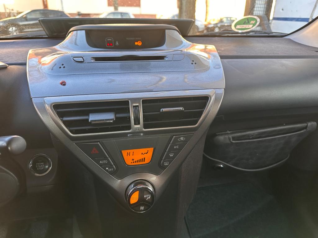 Toyota IQ