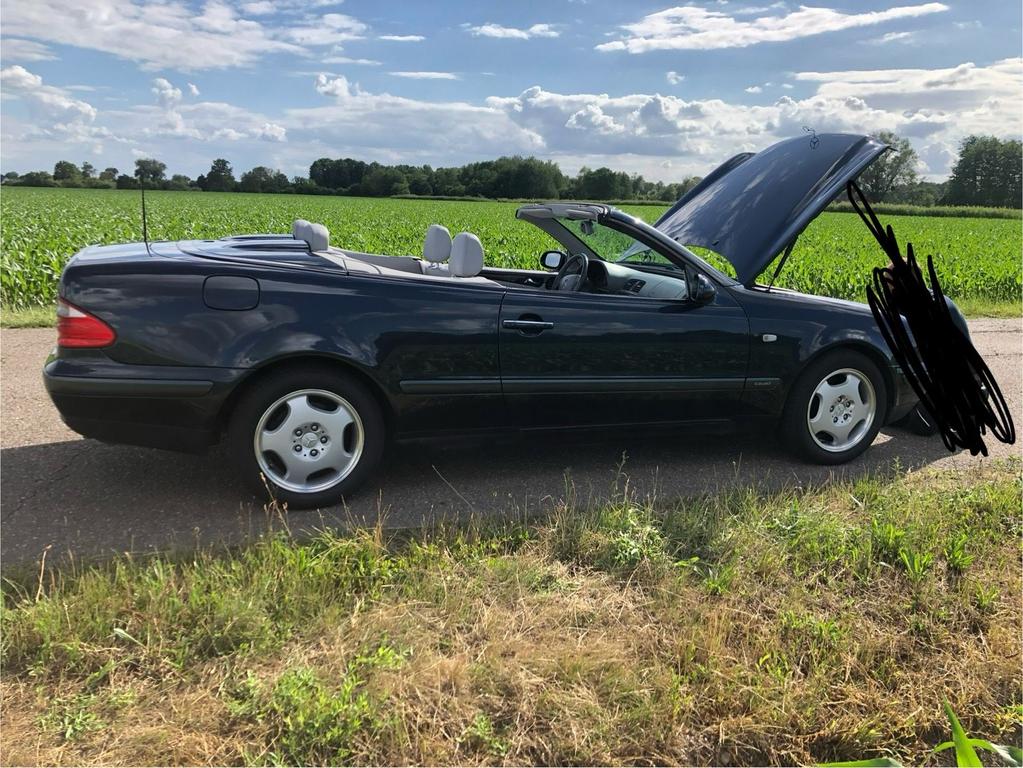 Mercedes-Benz CLK 320