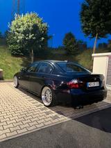 BMW E90 330D - BMW 330: 330d E90