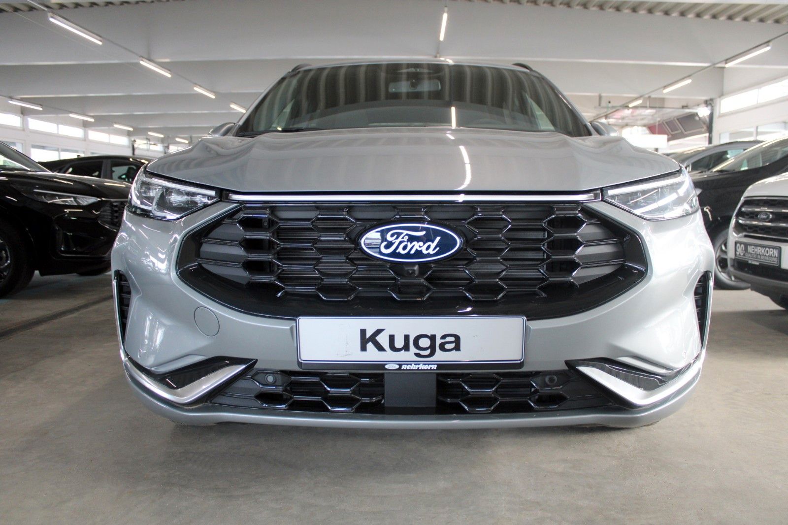 Fahrzeugabbildung Ford Kuga PHEV ST-LINE X NAVI Kamera Winter Paket