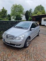 Mercedes-Benz 200 - Mercedes-Benz 200 aus 2007