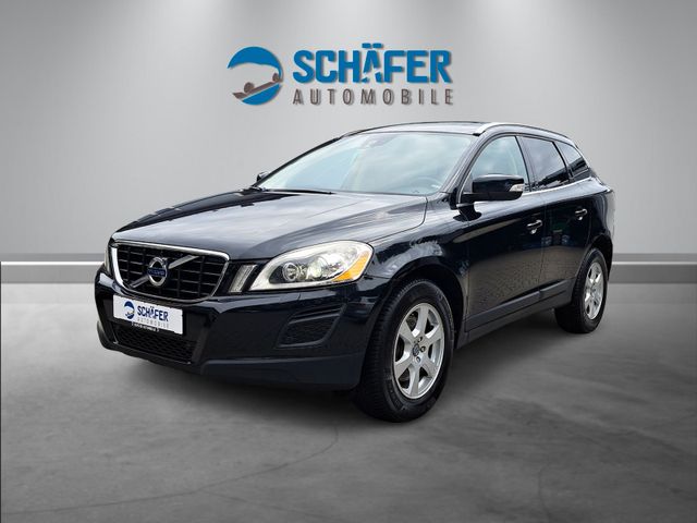 Volvo XC60 D5 2.4 Summum #4X4 #AUTOM #XENON #AHK #PANO