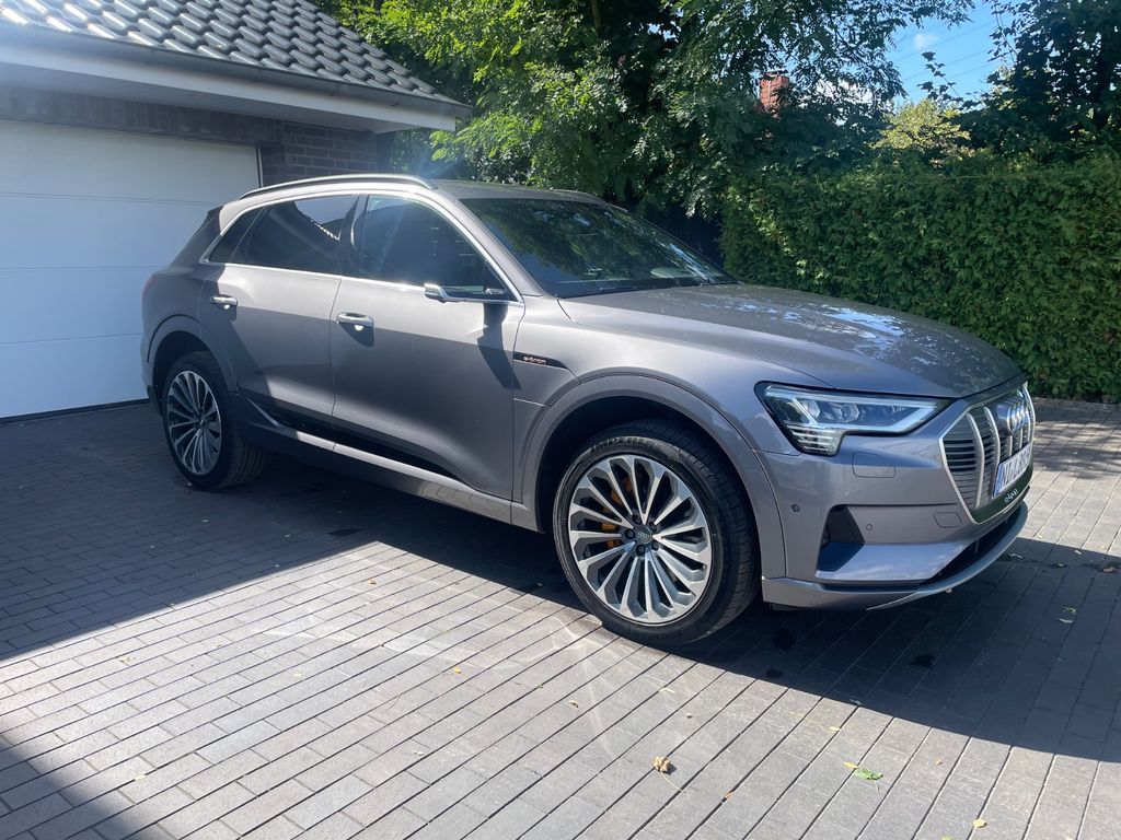 Image of Audi e-tron