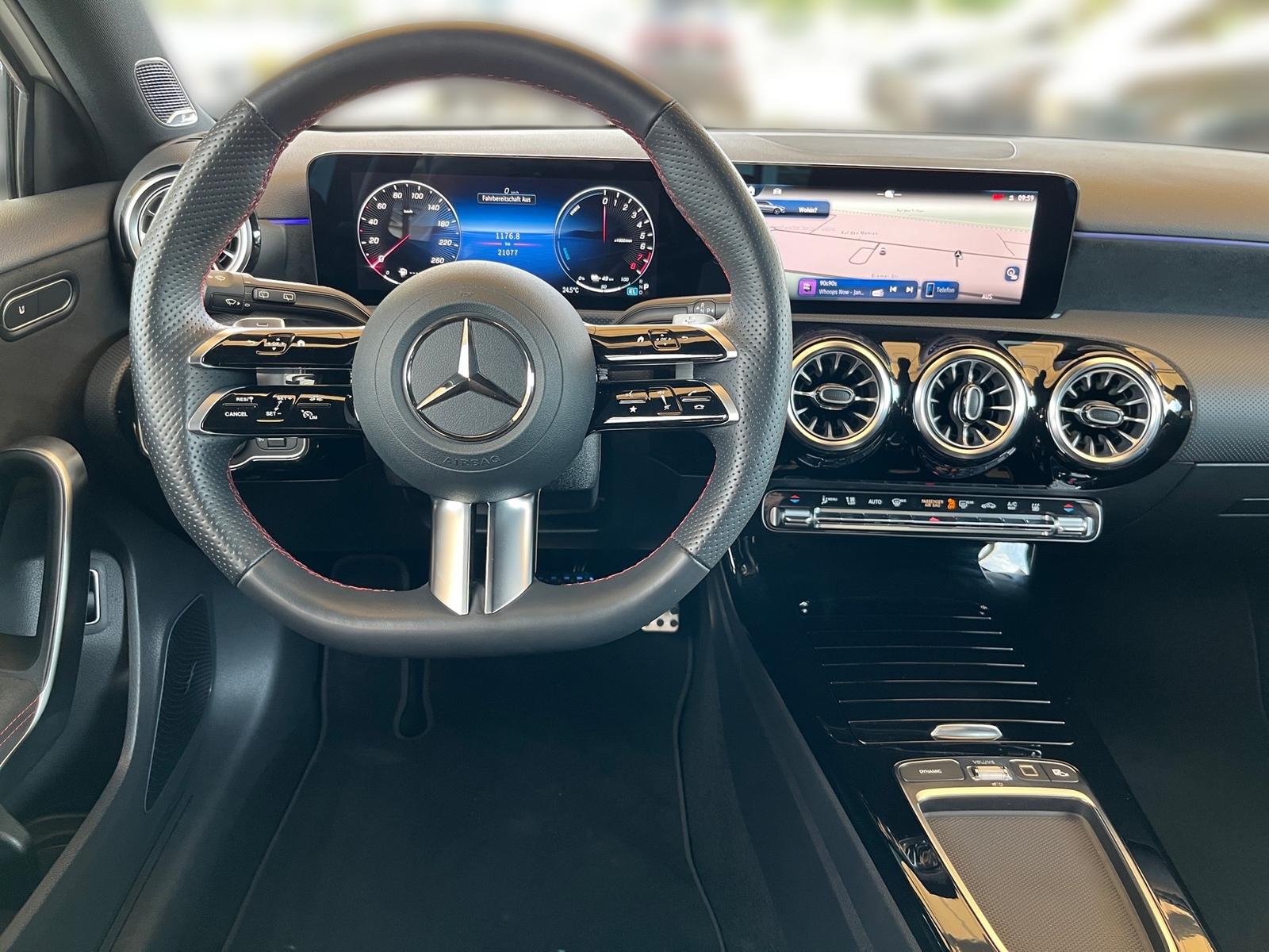 Mercedes-Benz A 250 e AMG Premium+Navi+LED+Kam+SHZ+Burmester+