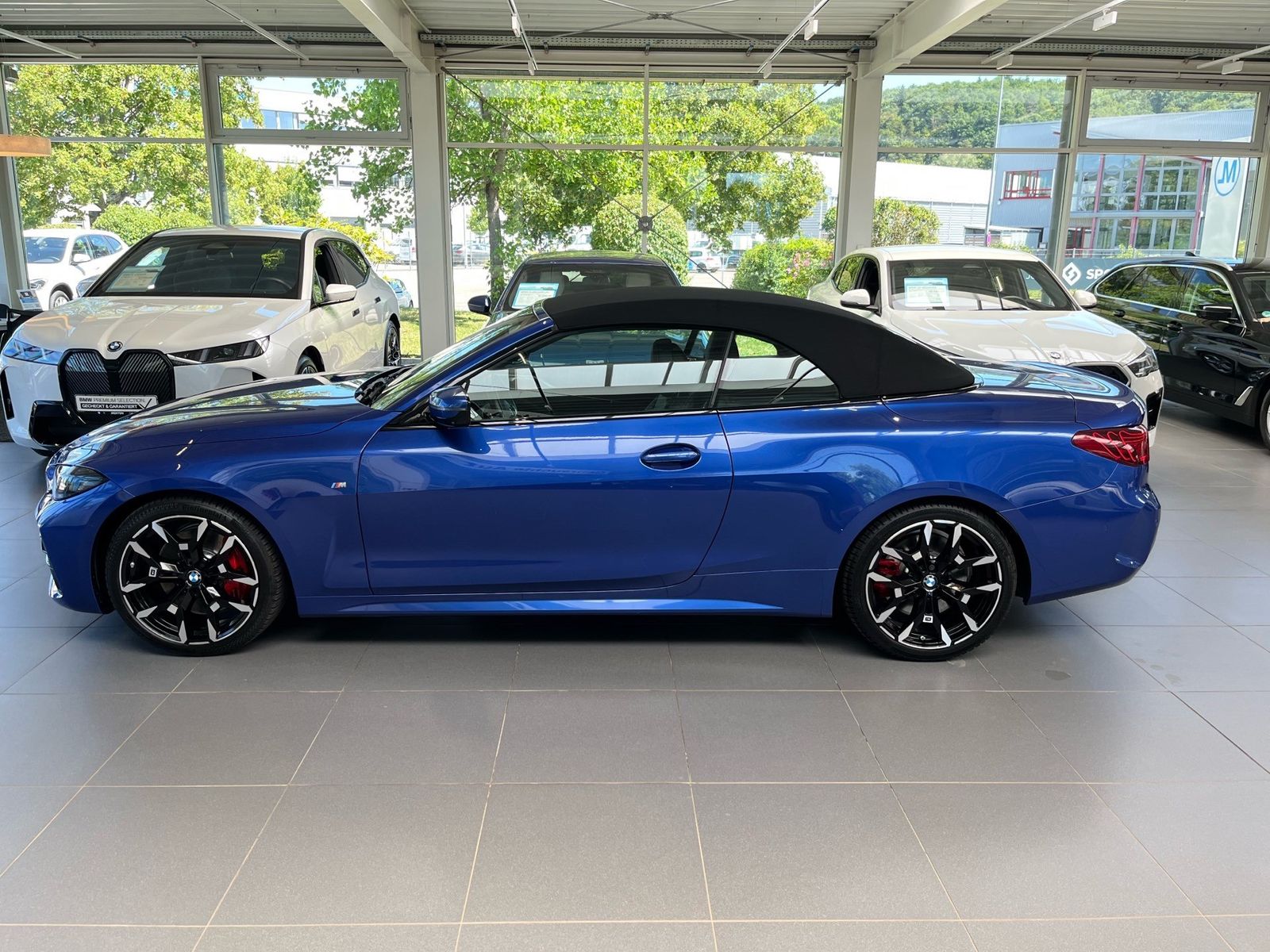 BMW 420d Cabrio M Sportpaket Pro aktives Service In foto 4