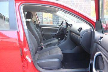 Volkswagen Golf - 10