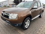 Dacia Duster 1.6 16V 105 4x2 Lauréate - Dacia Duster: 16v
