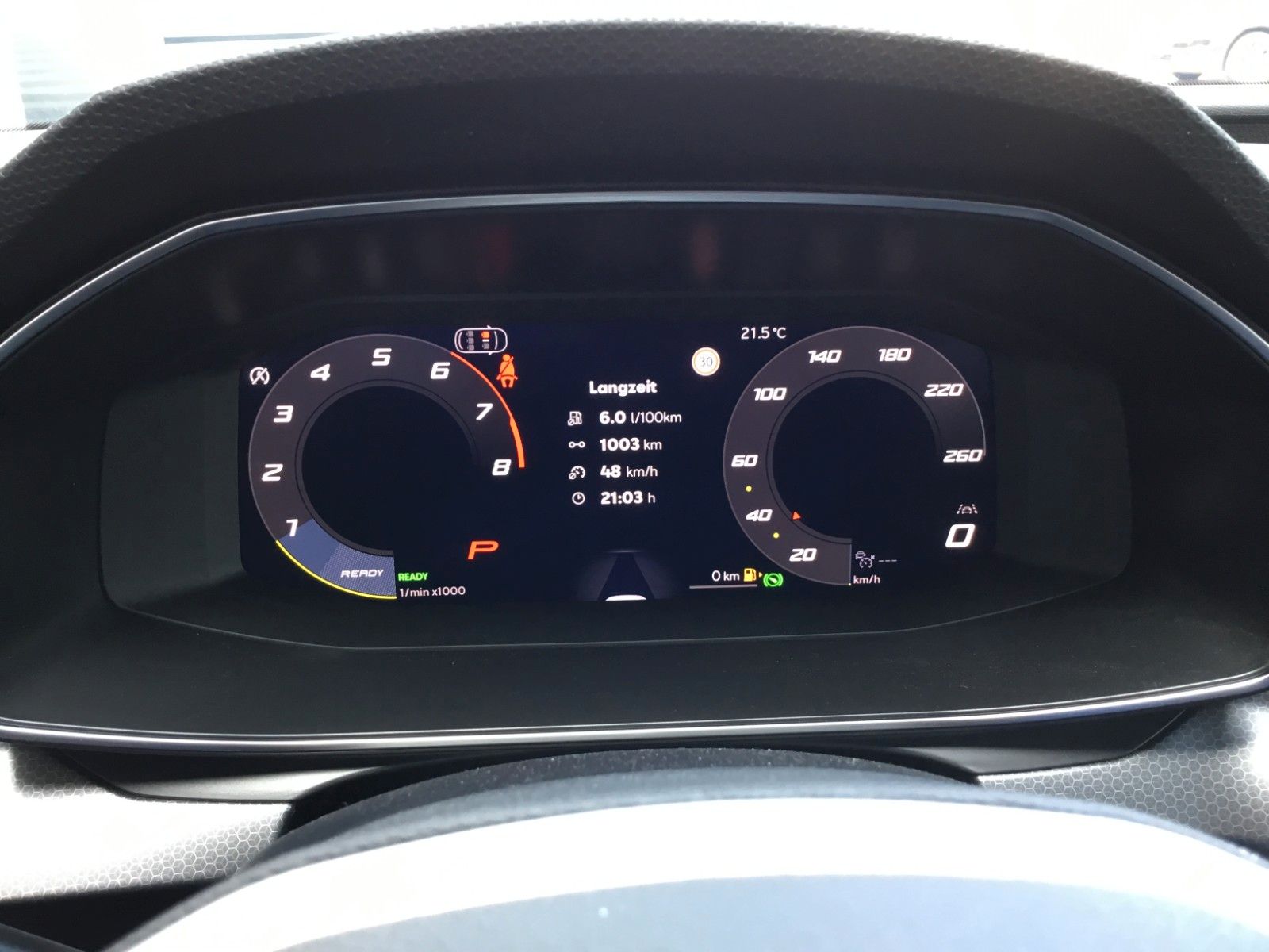 Fahrzeugabbildung SEAT Leon 1.5 eTSI Style DSG Sportstourer+LED+ACC+AHK