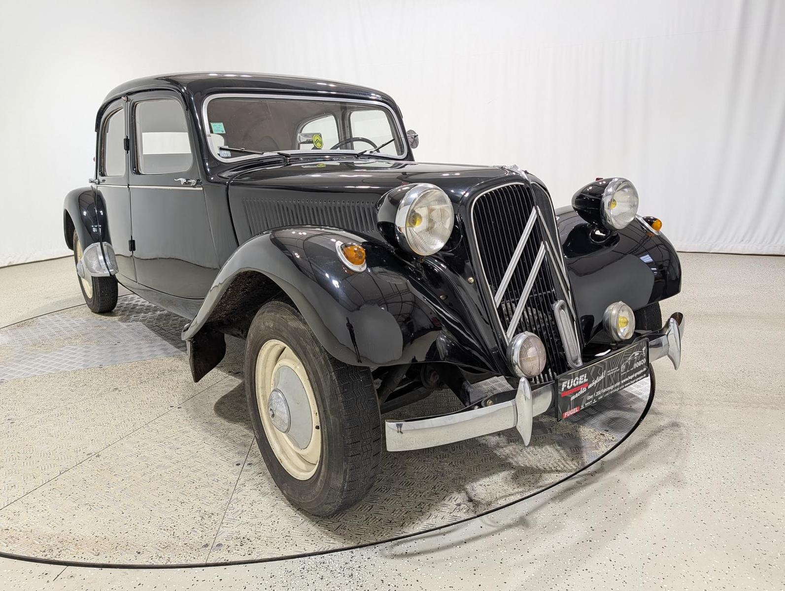 Citroën 11CV 11 B 1.9