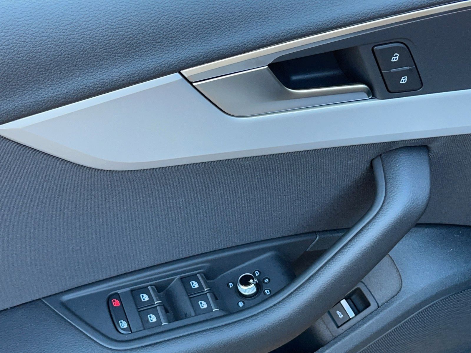 Fahrzeugabbildung Audi A4 Avant TFSI*S-line*Pano*Navi*Aktionsangebot*