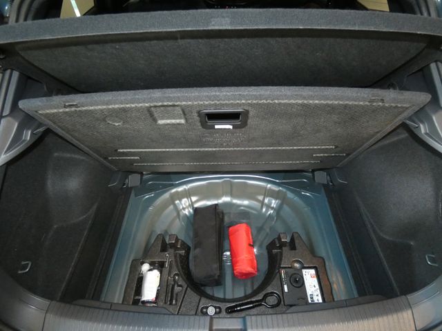 T-Roc 1.5 TSI R-Line DSG Black Style IQ LIGHT