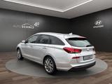 Hyundai i30 GO! 1.4 TGDI RFK GRA NAV APP - Hyundai i30: Silber