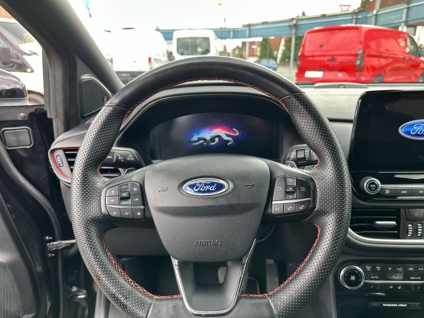 Fahrzeugabbildung Ford Puma Hybrid ST-Line X 1.0 EcoBoost Mild EU6d Nav