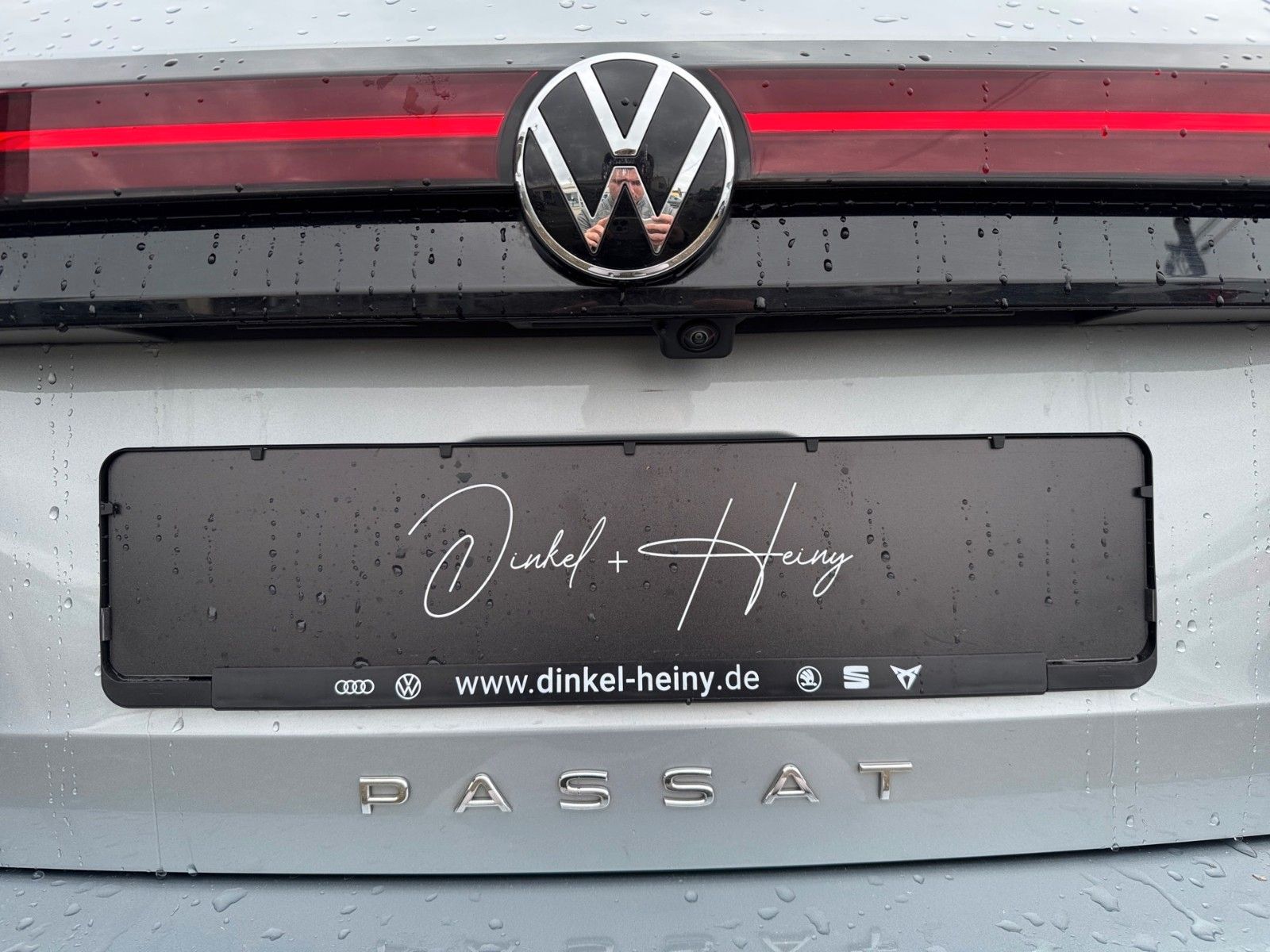 Fahrzeugabbildung Volkswagen Passat Variant 1.5 eTSI Business