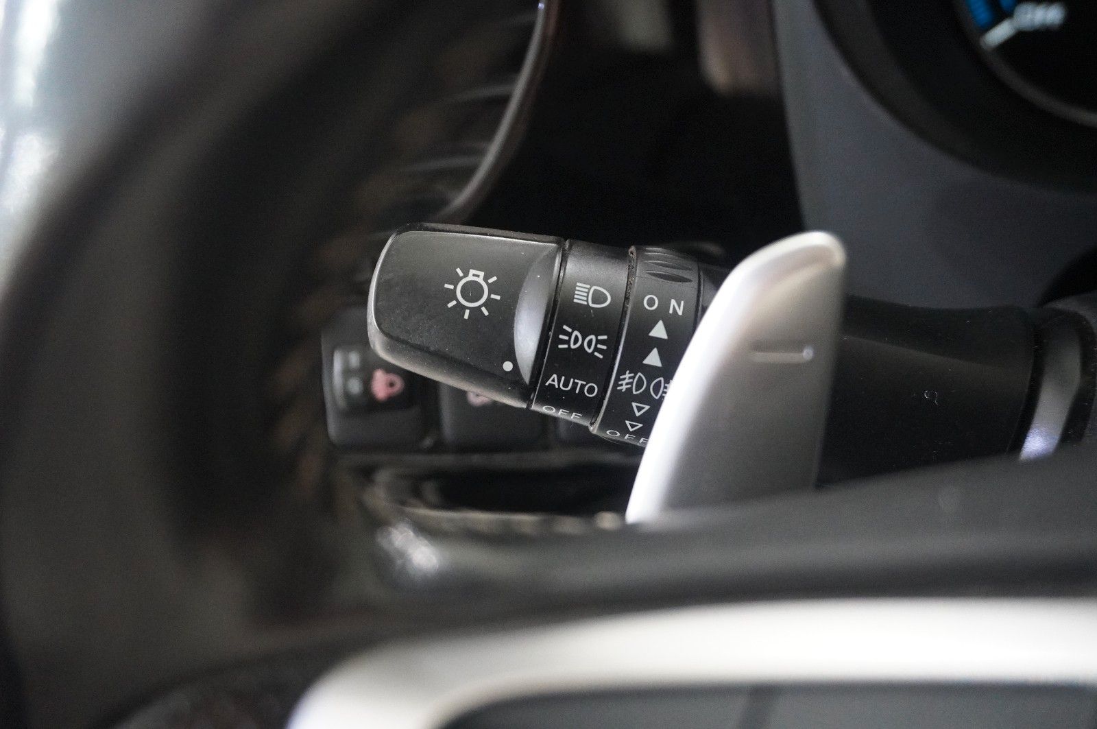 Fahrzeugabbildung Mitsubishi Outlander 2.4 PHEV 4WD NAVI/LED/KAMERA/DAB/AHK