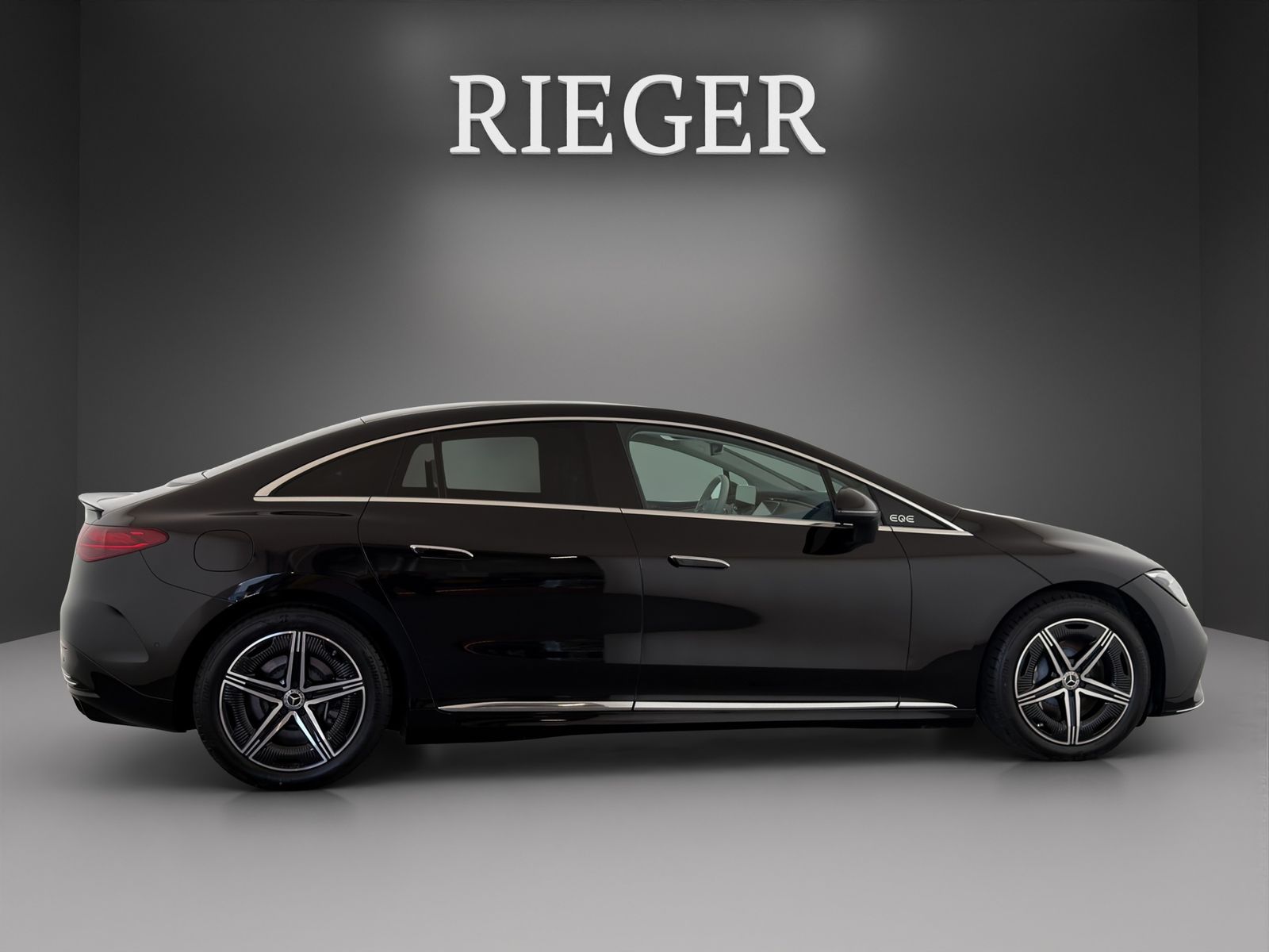 Mercedes-Benz EQE 300 AMG Line Ext/Int Advanc+*19*Distr*AC/DC foto 14