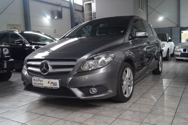 Mercedes-Benz B 200 *Navi*AHK*PDC*SH*