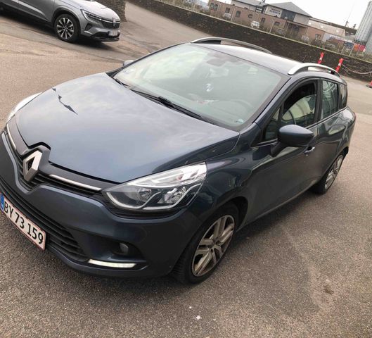 Renault Clio ENERGY dCi 90 EDC Initiale Paris