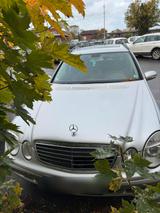Mercedes-Benz Mercedes E 220 - gebrauchte Mercedes-Benz E 220 aus dem Jahr 2005
