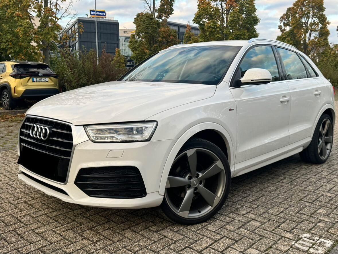 AUDI Q3 2.0 TDI quattro S tronic S-line Leder Keyless