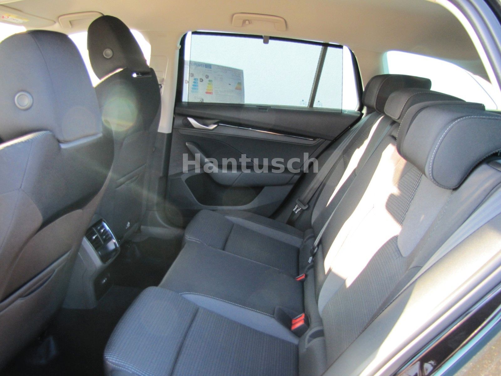 Fahrzeugabbildung SKODA Octavia Combi Selection 1.5 TSI mHEV 150PS