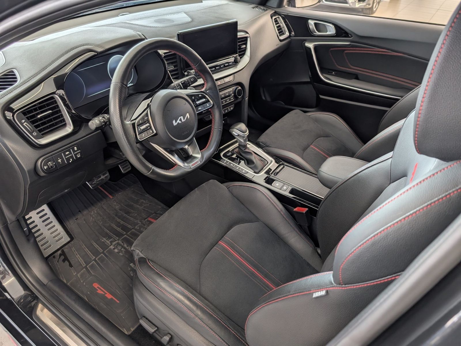 KIA pro_cee'd ProCeed 1.6 T-GDI GT DCT Glasdach Komfort – Bild 39