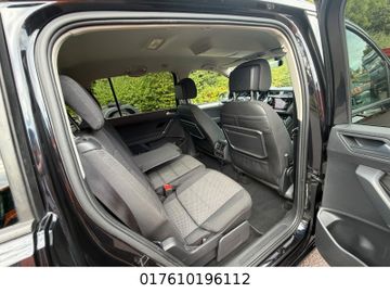 Volkswagen Touran - 12