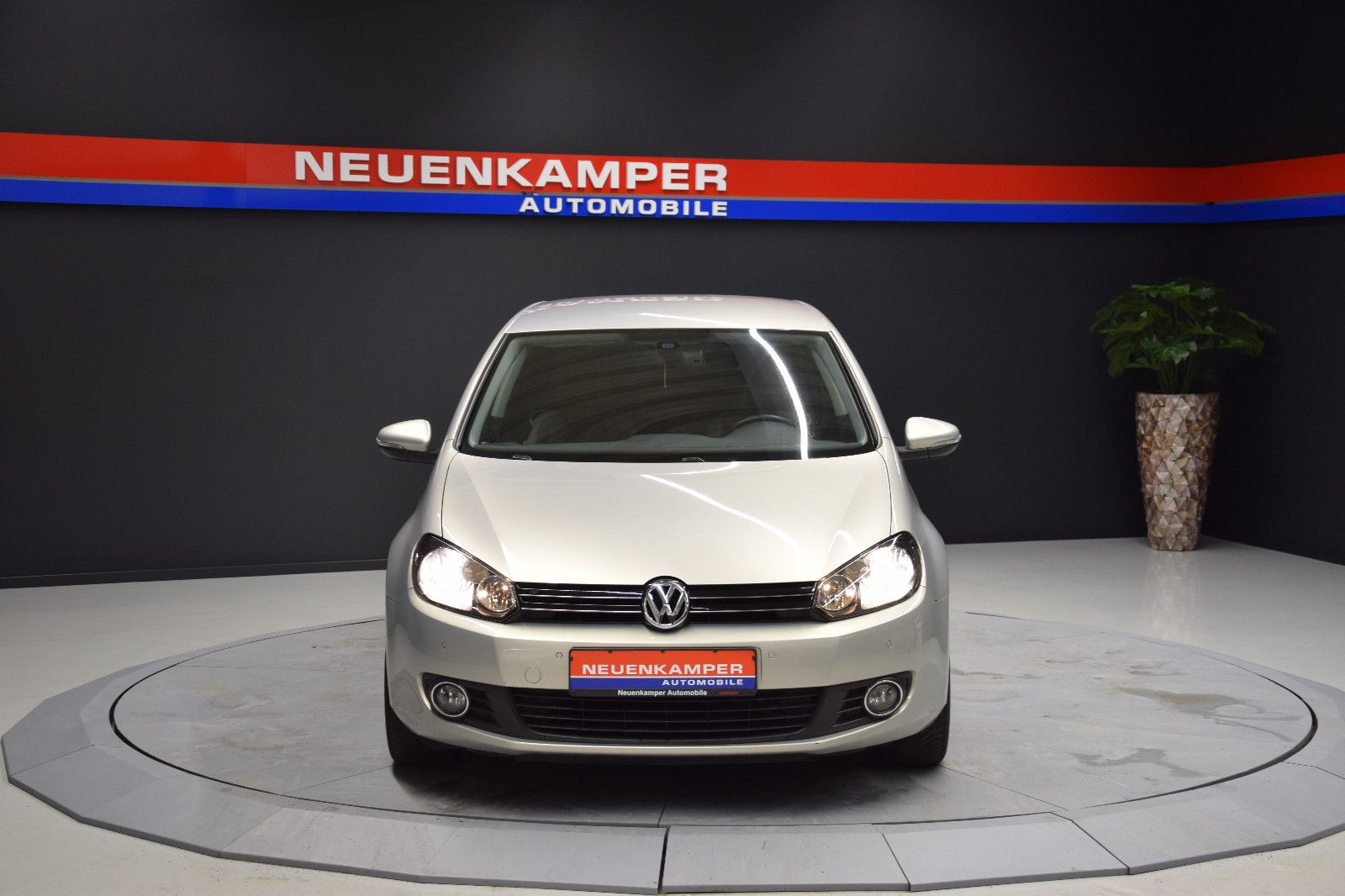 Fahrzeugabbildung Volkswagen Golf VI Comfortline PDC AHK