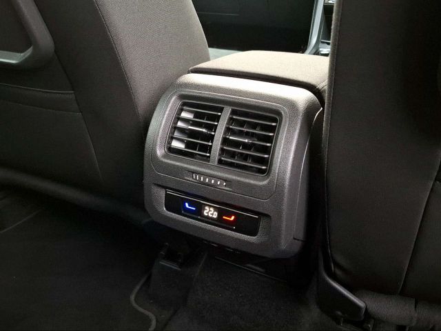 TOURAN 2.0 TDI DSG HIGHLINE AZV+LED+MASSAGE+CAM