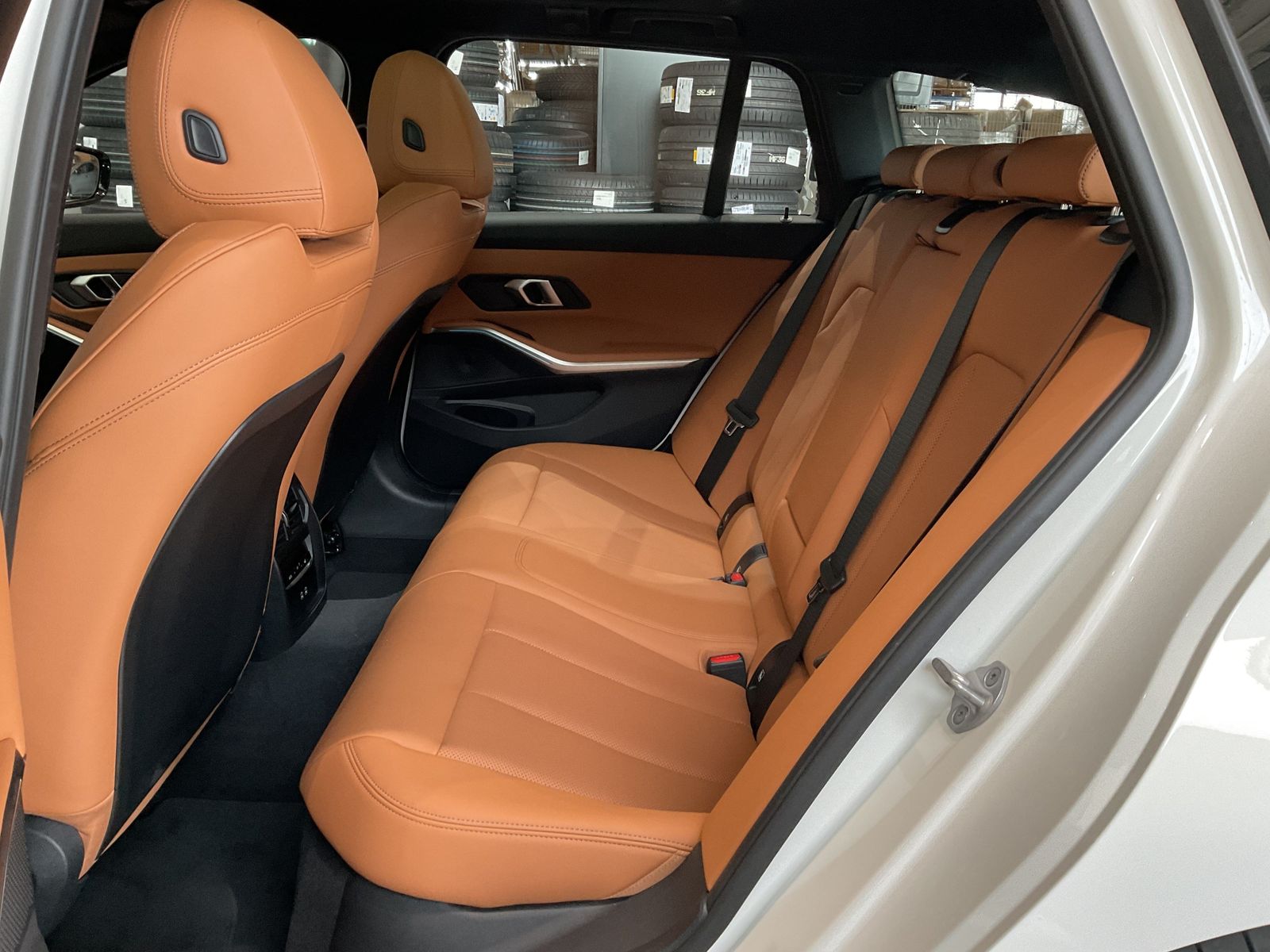 BMW 330 - Bild 9