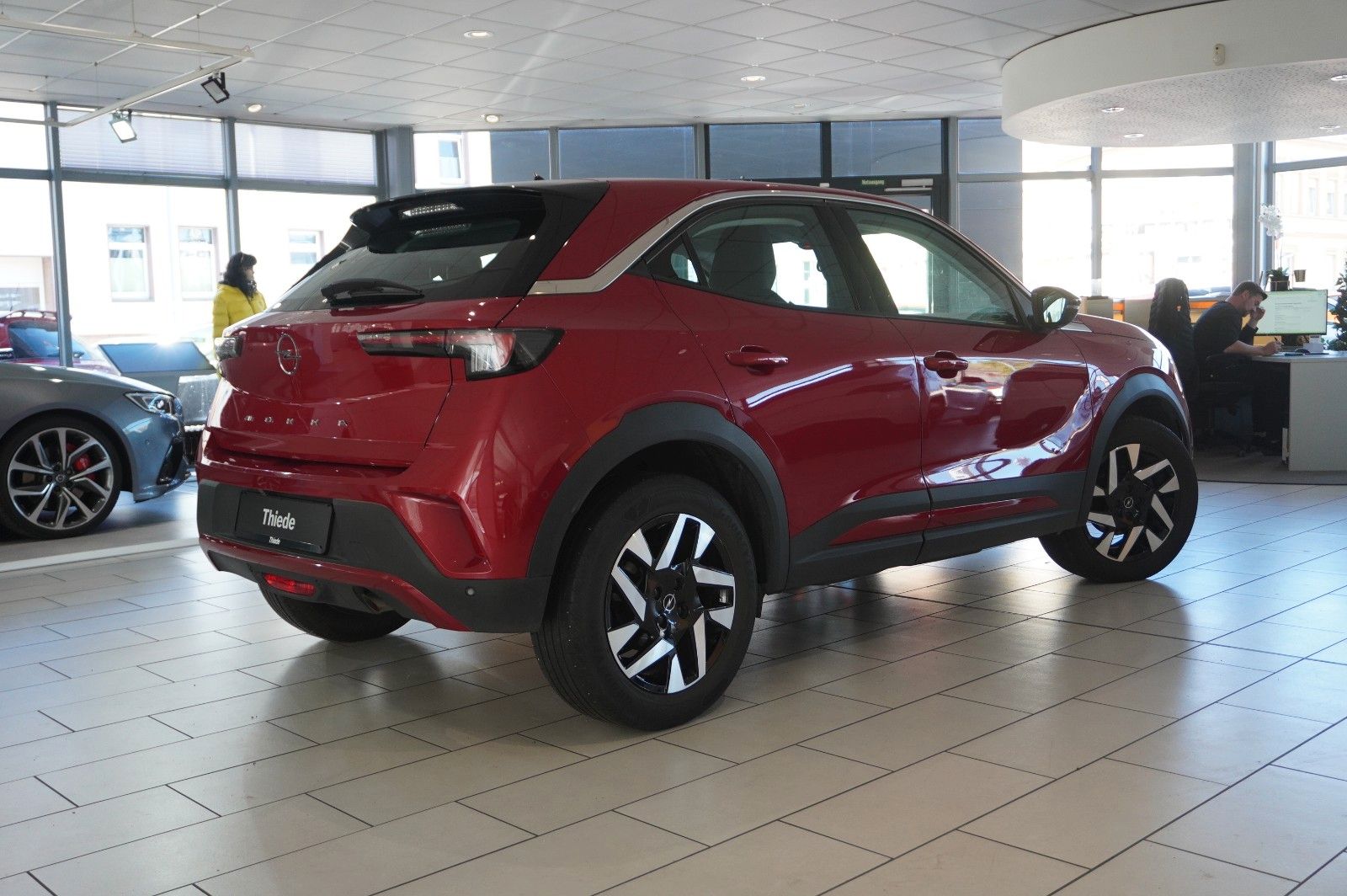 Fahrzeugabbildung Opel Mokka ELEGANCE 1.2T NAVI/LED/KAMERA/SPORT/VIRT.