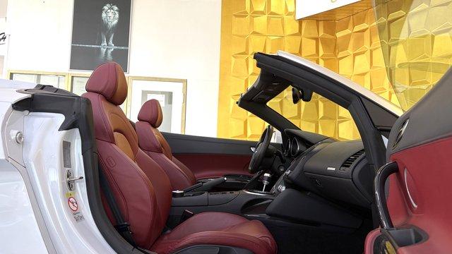 AUDI R8 SPYDER 4.2 FSI QUATTRO