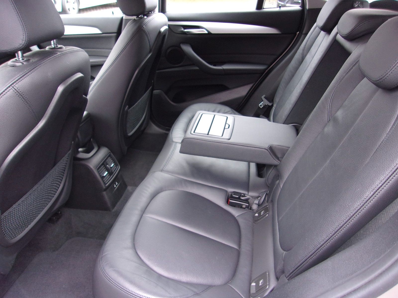 BMW X1 sDrive18d Automatic foto 12