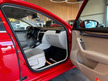 MYAUTOCENTER – Gebraucht- und Jahreswagen mit Werkstattservice in Pfaffenhofen Skoda Octavia *SUBWOOFER*LED*AHK*ACC*CARPLAY*CAM*NAV*