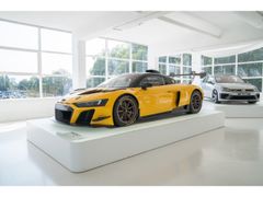 AUDI R8 LMS GT2 ColorEdition 1 of 6 ''CollectorsCar''