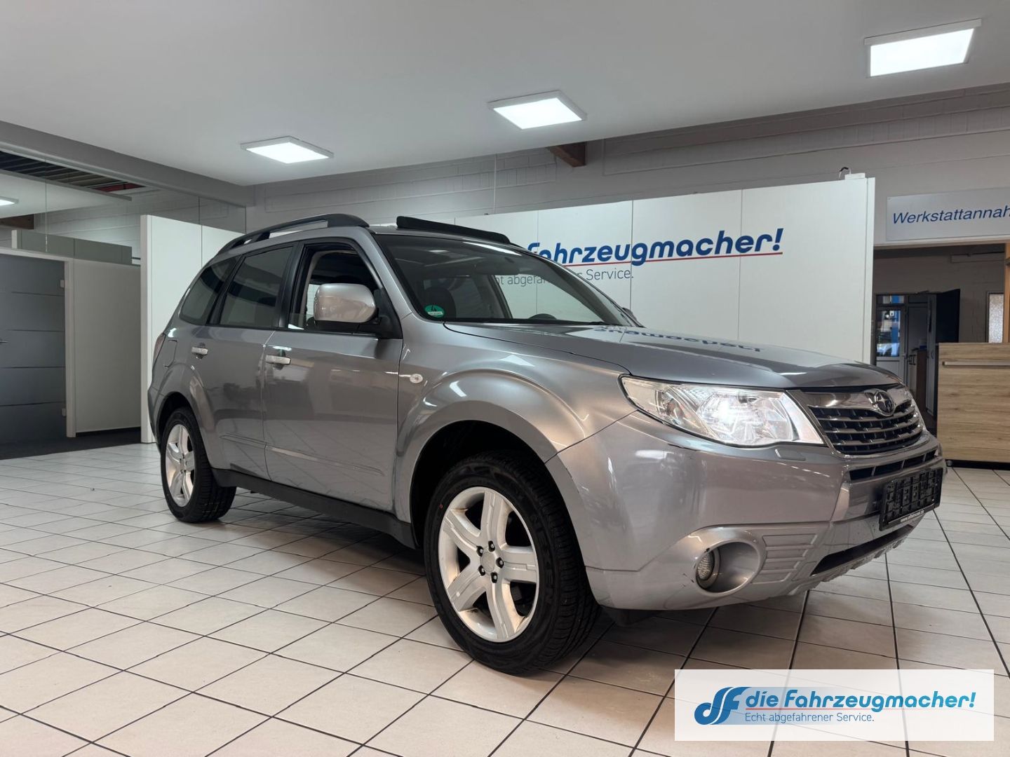Fahrzeugabbildung Subaru Forester Comfort Xenon Alu Klima el.SP *EXPORT