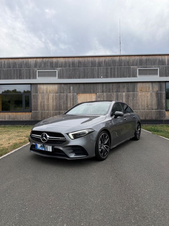 Image of Mercedes-Benz A 35 AMG