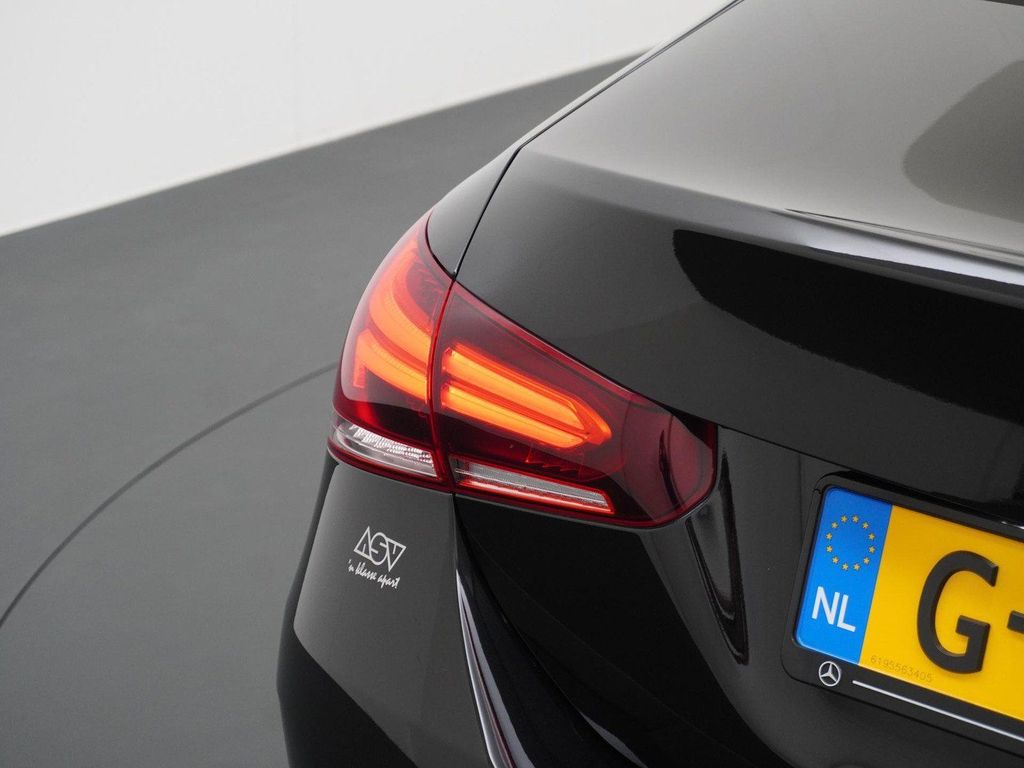 Mercedes-Benz A 200 AMG Business Solution | AHK Wegklapbaar |