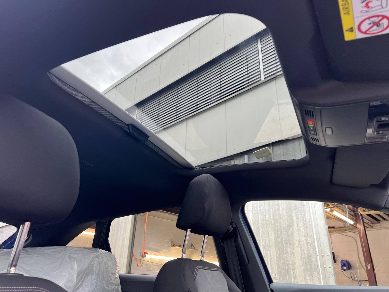 Volkswagen Taigo R-Line *BLACKSTYLE*AHK*PANO*BEATS*NAVI*MAT, миниатюра 15